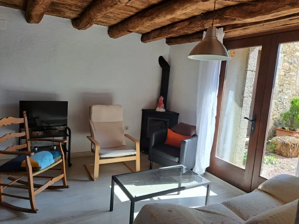 Wohnzimmer von Erdgeschoss zur Miete in Das mit Heizung, Privatgarten und Parkett