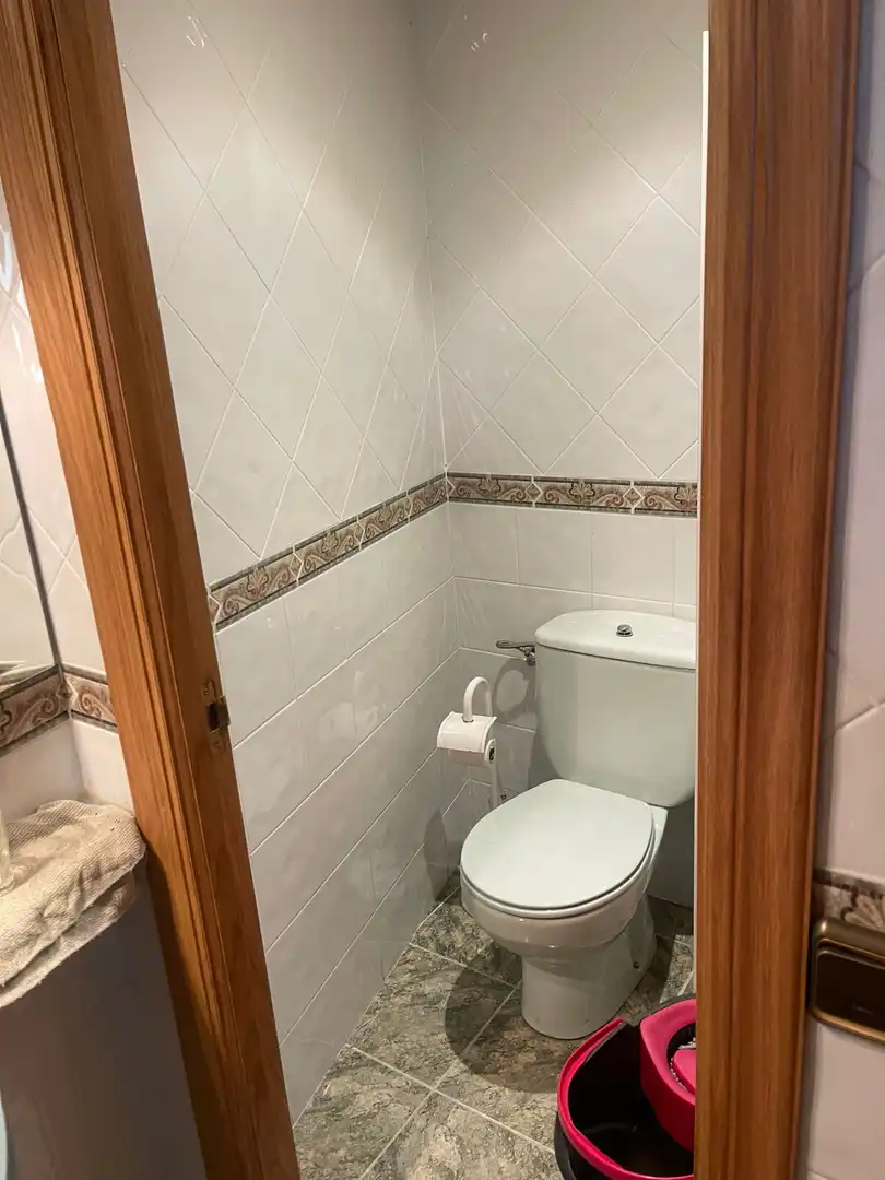 Oficina de lloguer a Juzgados