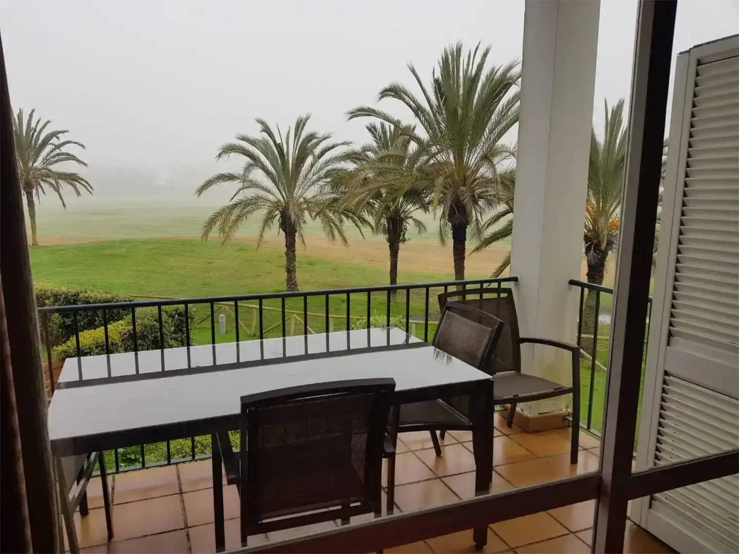 Terraza de Piso en venta en Rota con Piscina, Amueblado y Horno