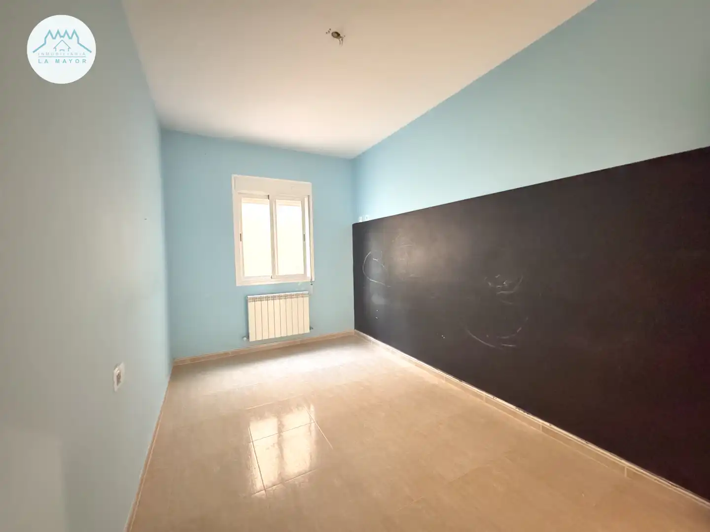 Habitación de Casa adosada en venta en Pozuelo de Calatrava con Calefacción, Terraza y Trastero