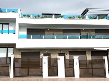 Casa amb balcó de lloguer a Calle Teide 2