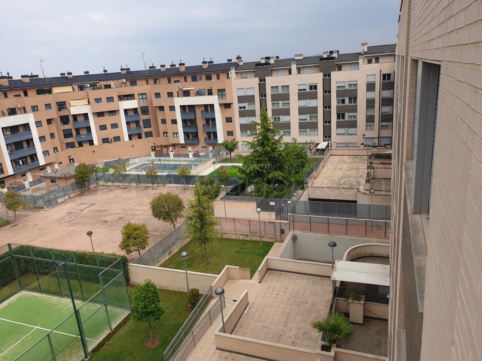 Vista exterior de Piso en venta en Lardero con Calefacción, Jardín privado y Parquet