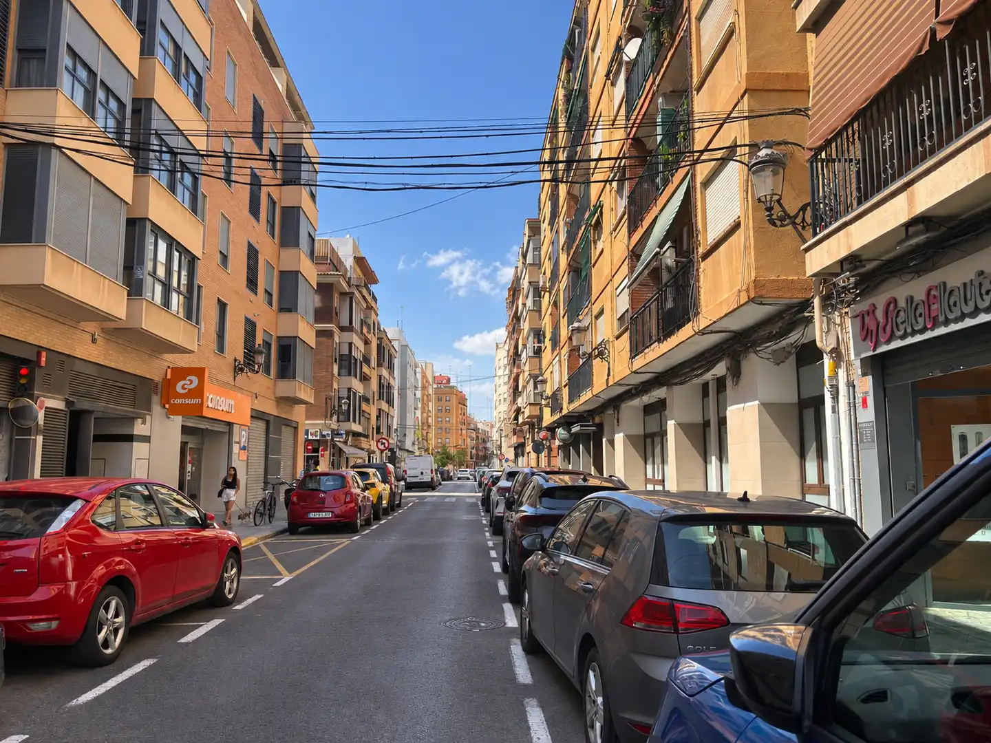 Vista exterior de Local de lloguer en Valencia amb Aire condicionat, Moblat i Alarma