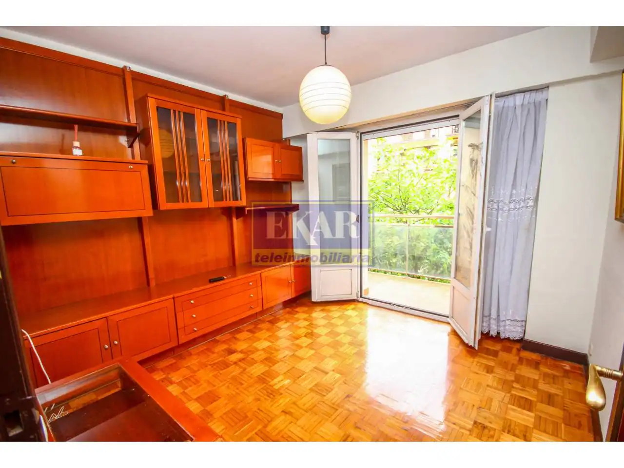 Habitación de Piso en venta en Irun  con Calefacción y Balcón