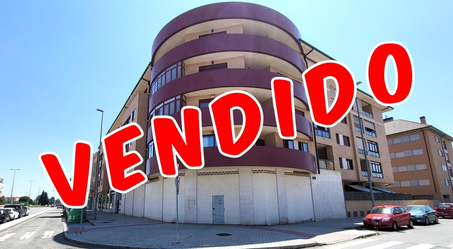 Vista exterior de Pis en venda en Ávila Capital amb Calefacció, Terrassa i Traster