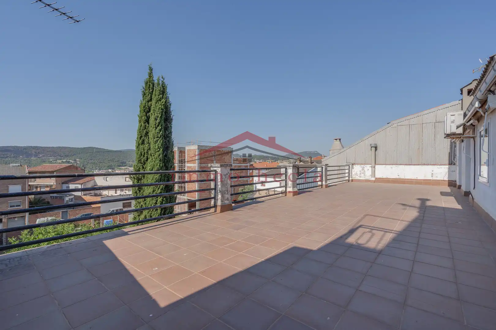 Terrassa de Casa adosada en venda en Vilanova del Camí amb Calefacció, Terrassa i Piscina