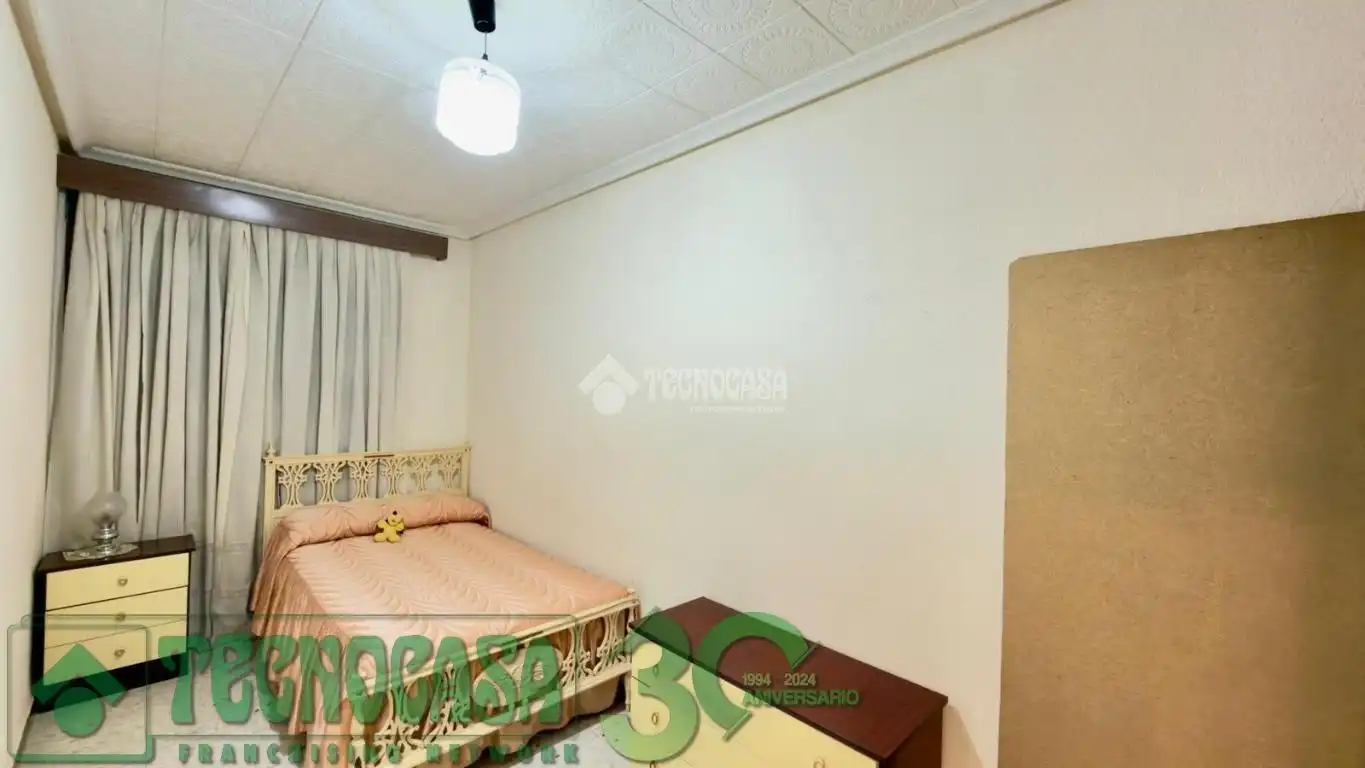 Dormitori de Casa adosada en venda en Quero amb Calefacció i Terrassa