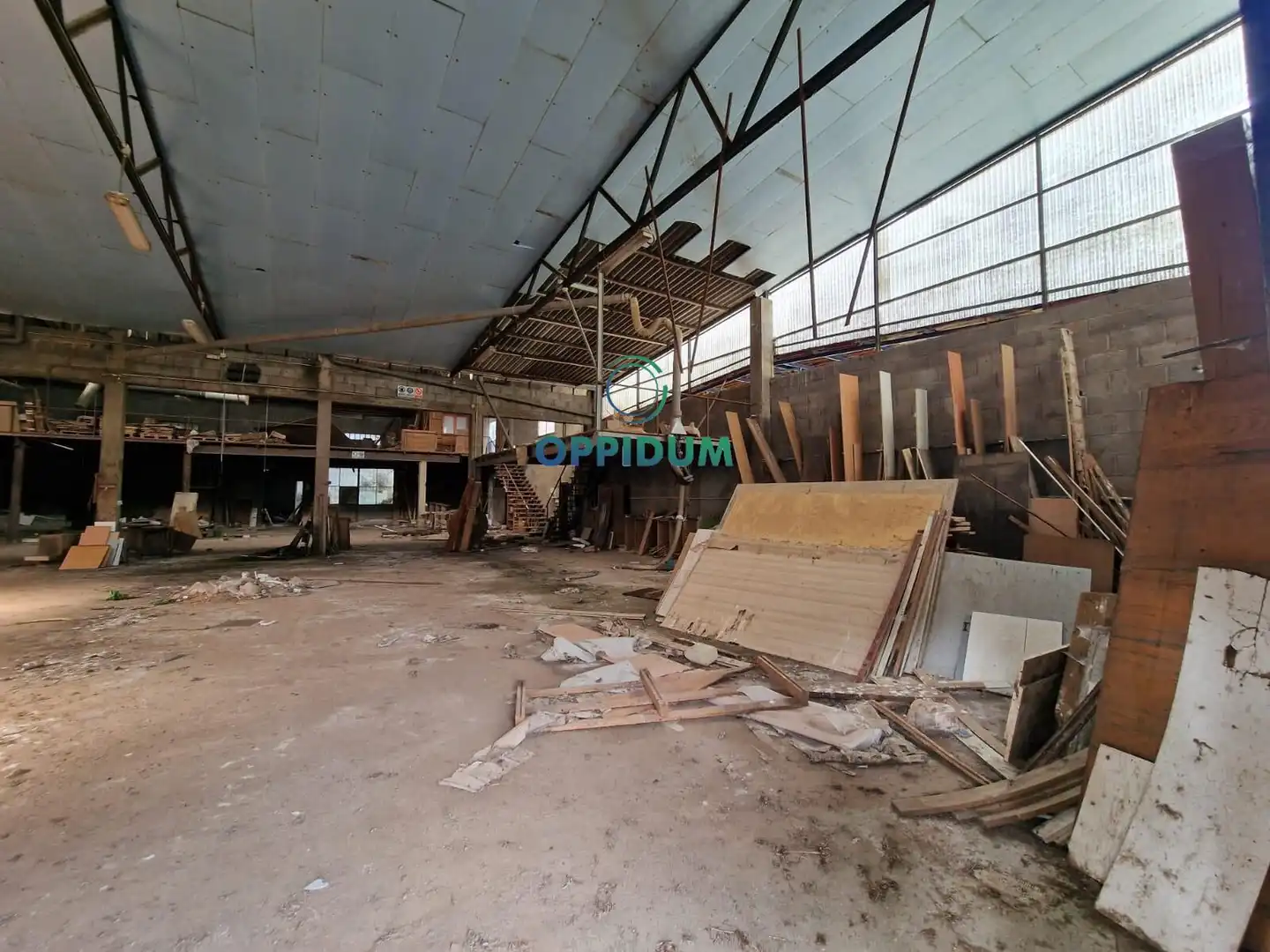 Industrial buildings for sale in Touro