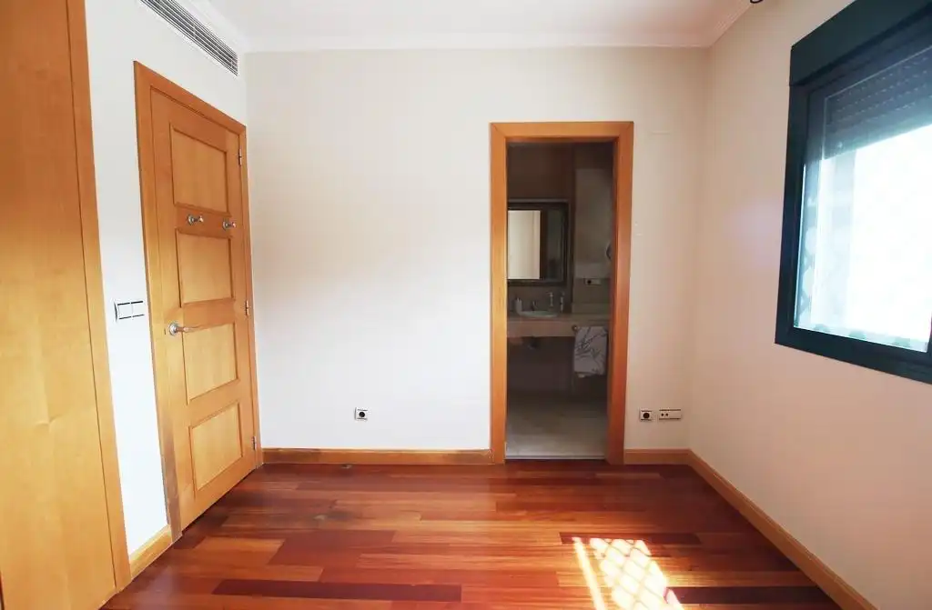 Wohnung zum Verkauf in Jerez de la Frontera mit Klimaanlage, Heizung und Parkett
