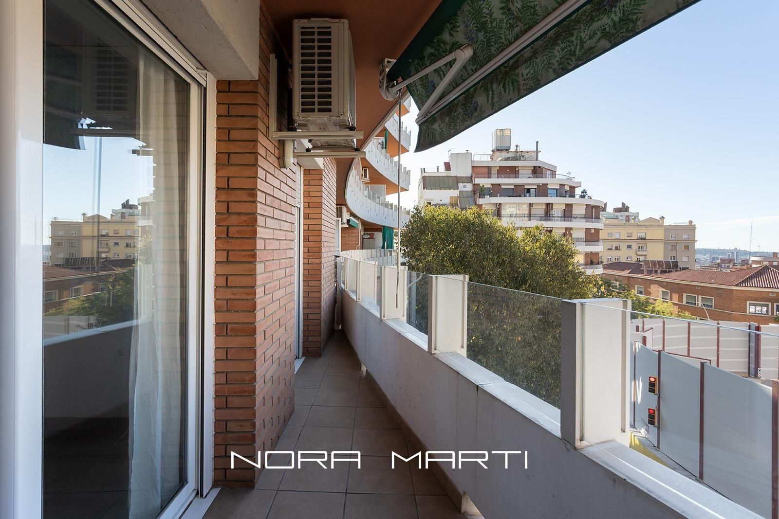 Terrassa de Pis en venda en  Barcelona Capital amb Calefacció, Parquet i Terrassa