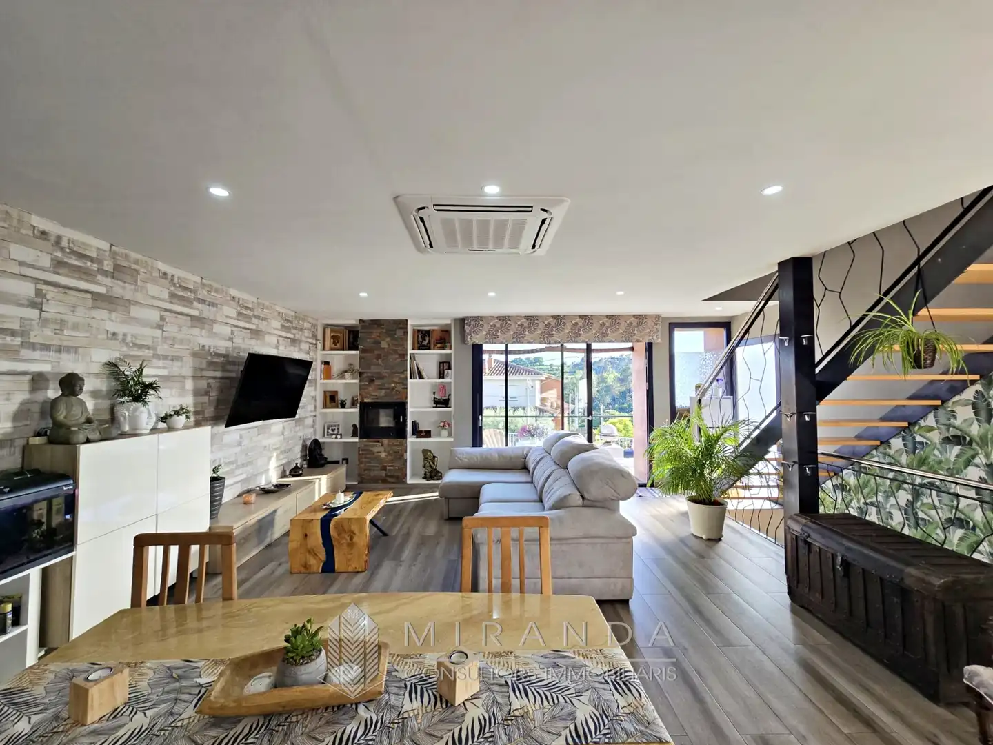 Villa avec terrasse à vendre à Carrer de Juli Garreta, imagen 6