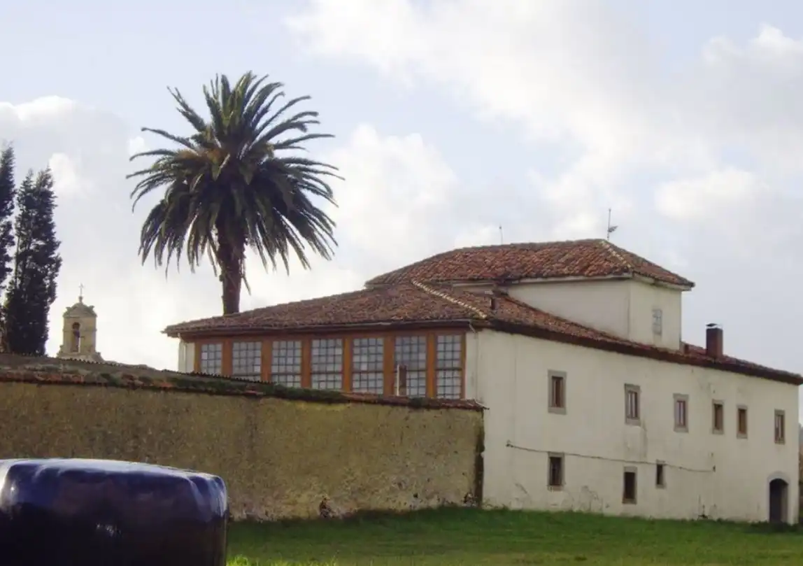 Vista exterior de Edifici en venda en Carreño