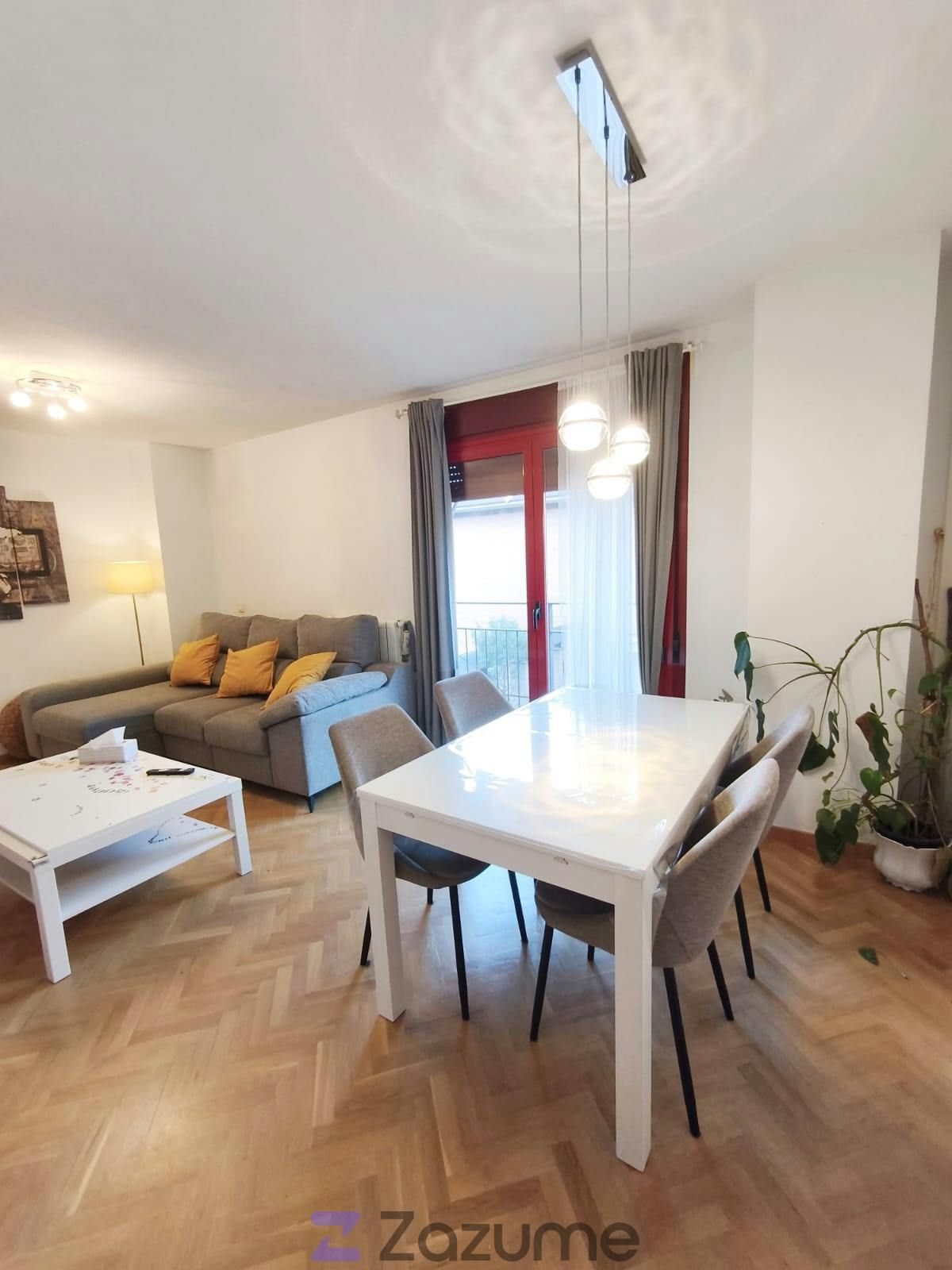 Living room of Apartment for rent in Alcalá de Henares  with Air Conditioner, Heating and Parquet flooring