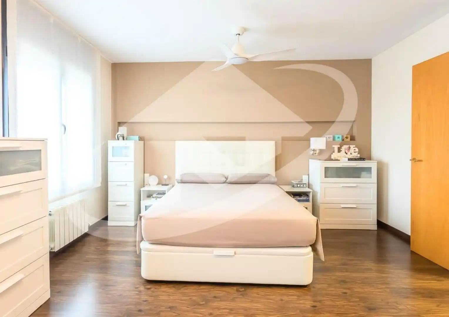 Habitación de Casa o chalet en venta en Castellar del Vallès con Parquet, Terraza y Balcón