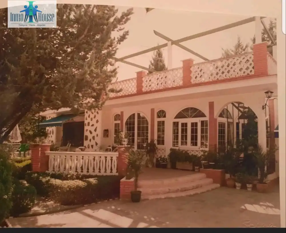 Chalet con piscina en venta en Pedanías - Extrarradio