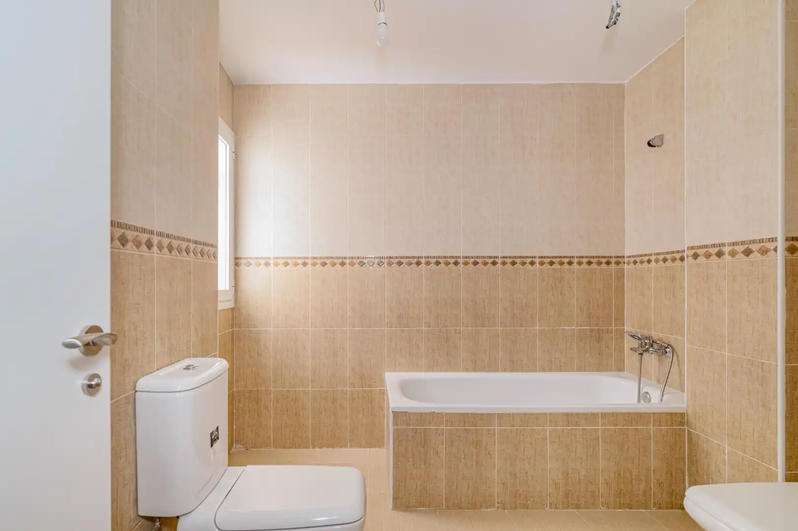 Bathroom of Flat for sale in Ogíjares