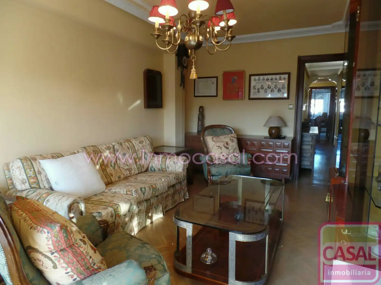 Living room of Flat for sale in Oviedo   with Heating, Terrace and Furnished