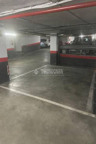 Garaje en Venta en La Serna