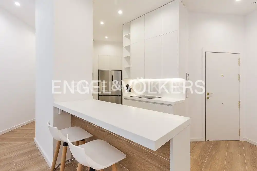 Kitchen of Flat for rent in Valencia  with Air Conditioner, Heating and Furnished