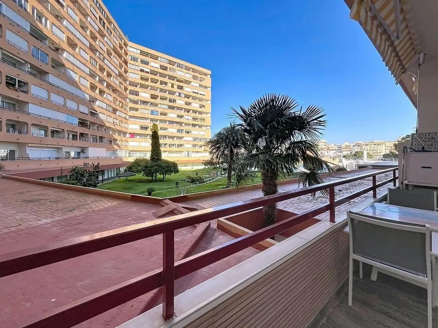 Exterior view of Apartments for sale in Roses  with Air Conditioner, Heating and Balcony