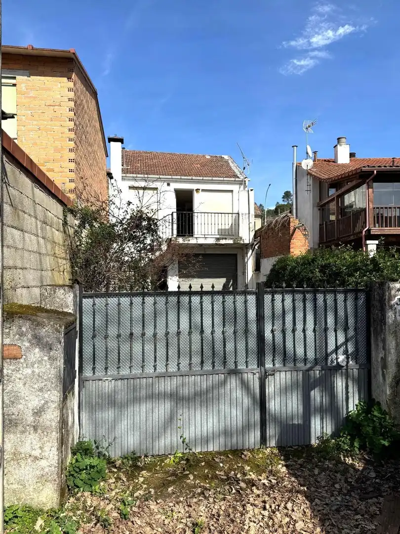 Vista exterior de Casa adosada en venda en Verín