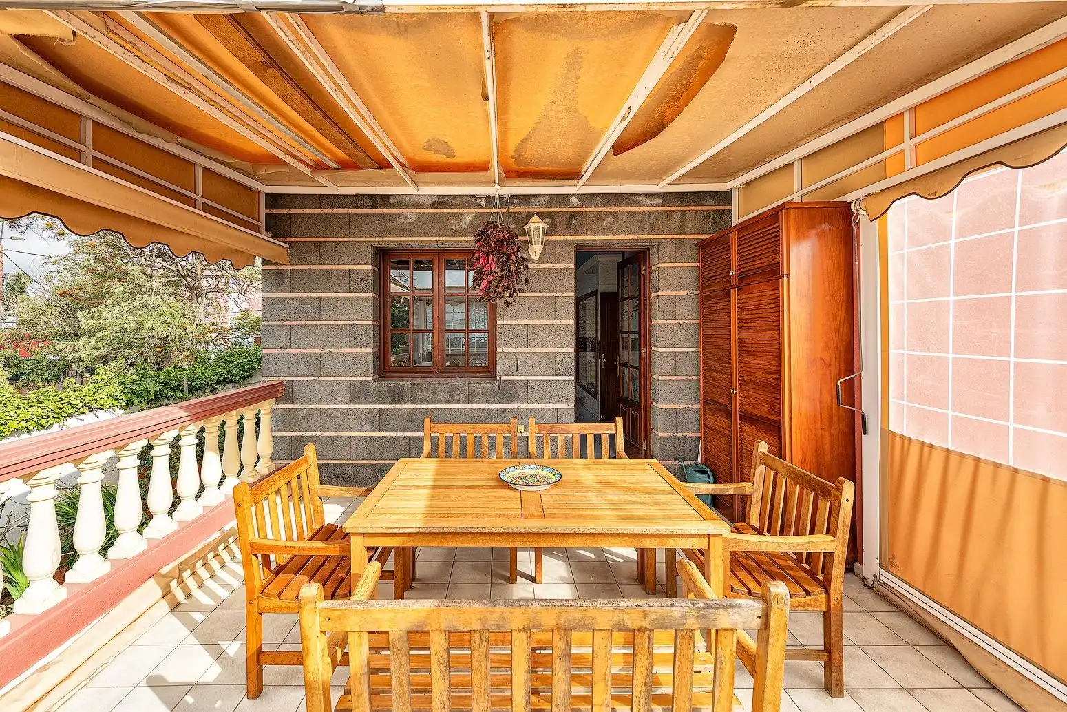 Terrassa de Casa o xalet en venda en Las Palmas de Gran Canaria amb Aire condicionat, Jardí privat i Terrassa