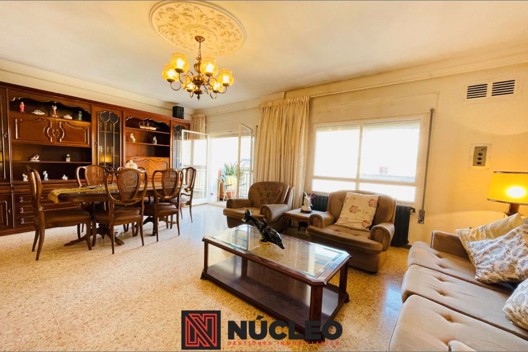 Sala de estar de Piso en venta en  Zaragoza Capital con Calefacción, Terraza y Amueblado