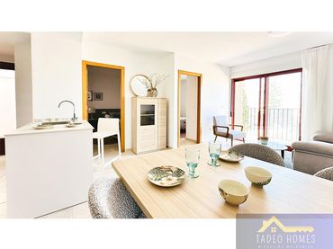 Apartment with balcony for sale in Travesia Pelenes 10