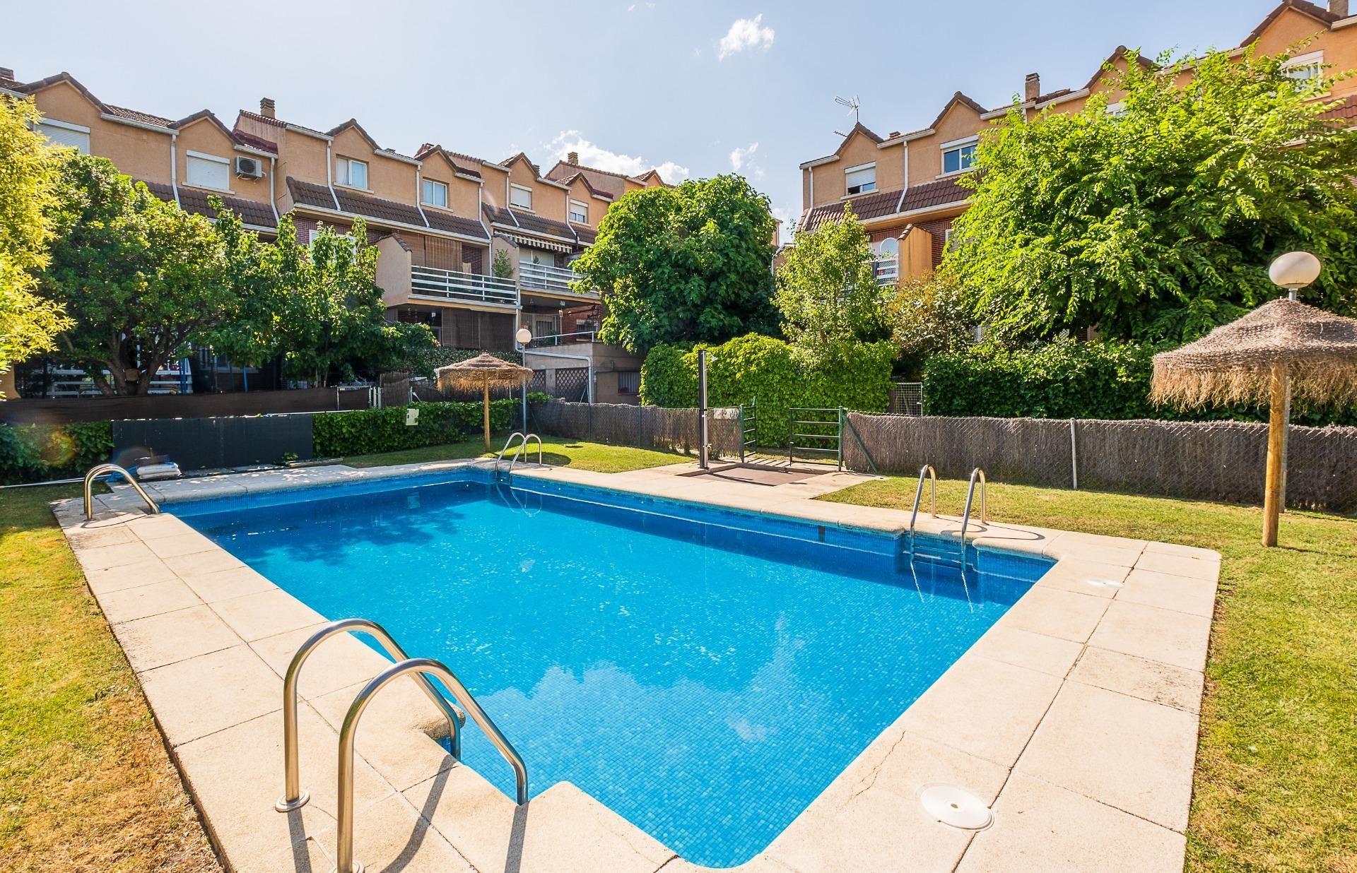 Swimming pool of Duplex for sale in Navalafuente  with Heating, Private garden and Terrace
