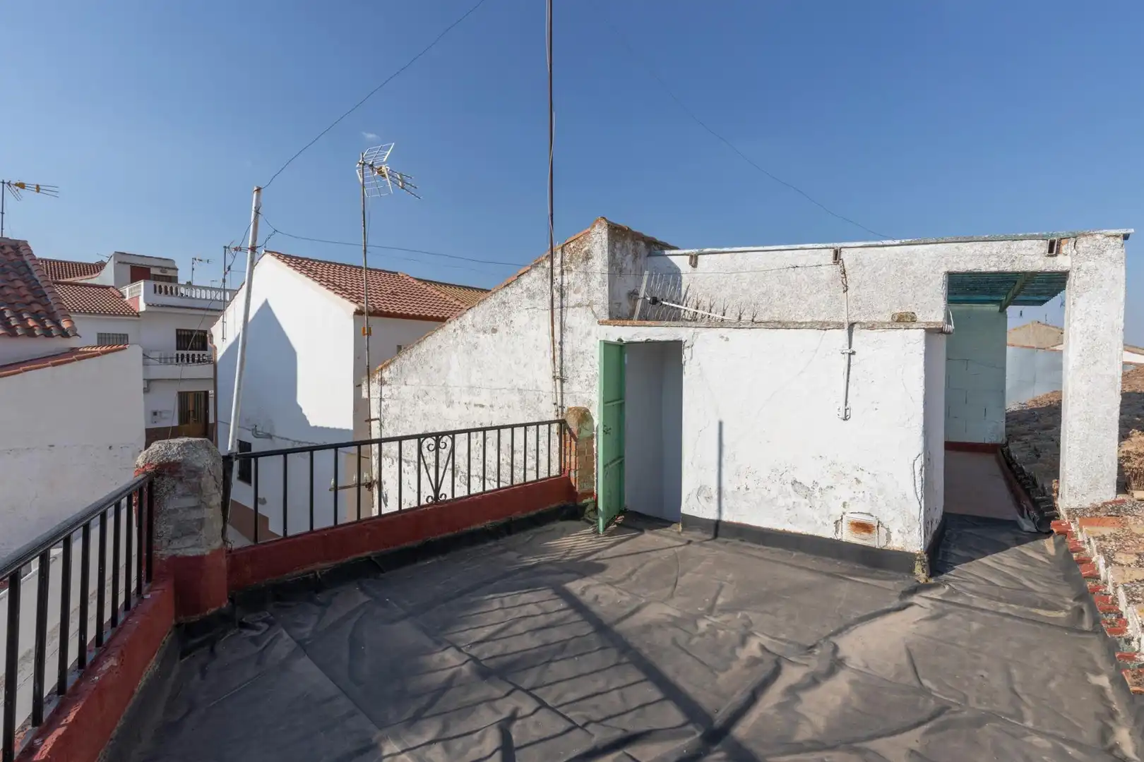 Vista exterior de Casa o xalet en venda en Morelábor amb Terrassa i Alarma