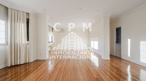 Foto 5 von Wohnung zur Miete in San Juan Bautista, Madrid Capital