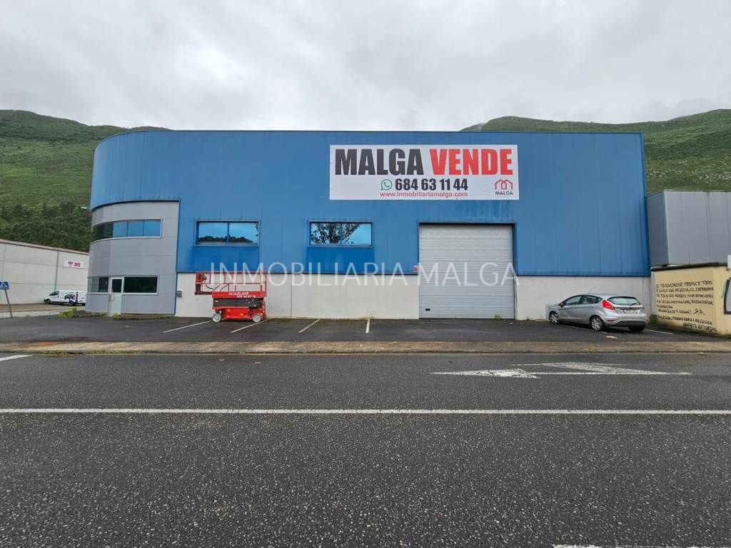 Außenansicht von Fabrikhallen zum verkauf in Ribadesella mit Heizung und Alarm