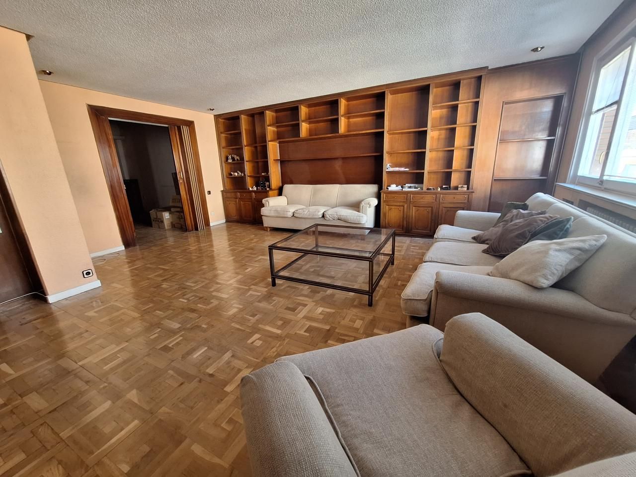 Living room of Flat for sale in  Madrid Capital  with Heating, Parquet flooring and Storage room