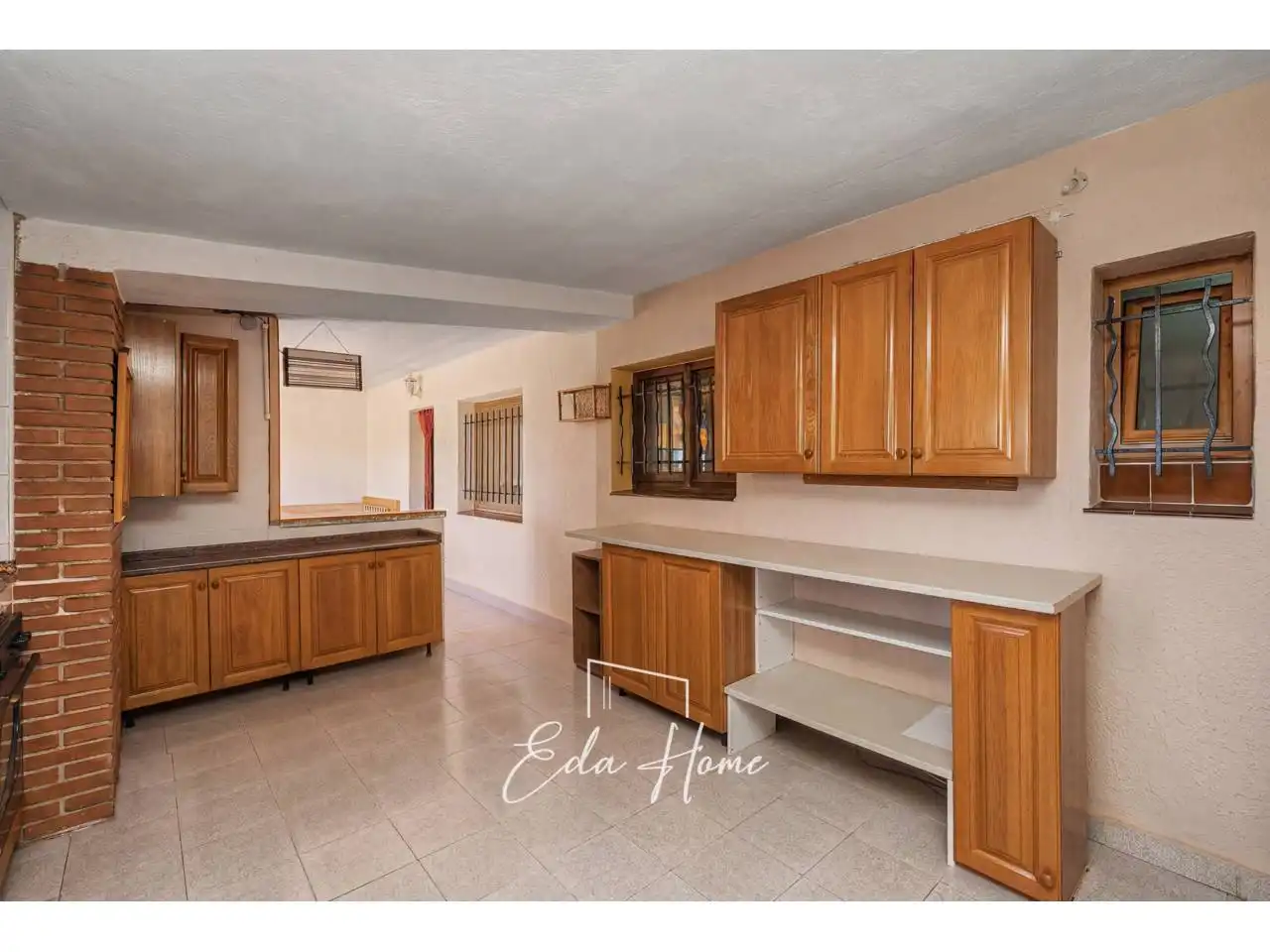 Kitchen of Houses for sale in Vilanova i la Geltrú