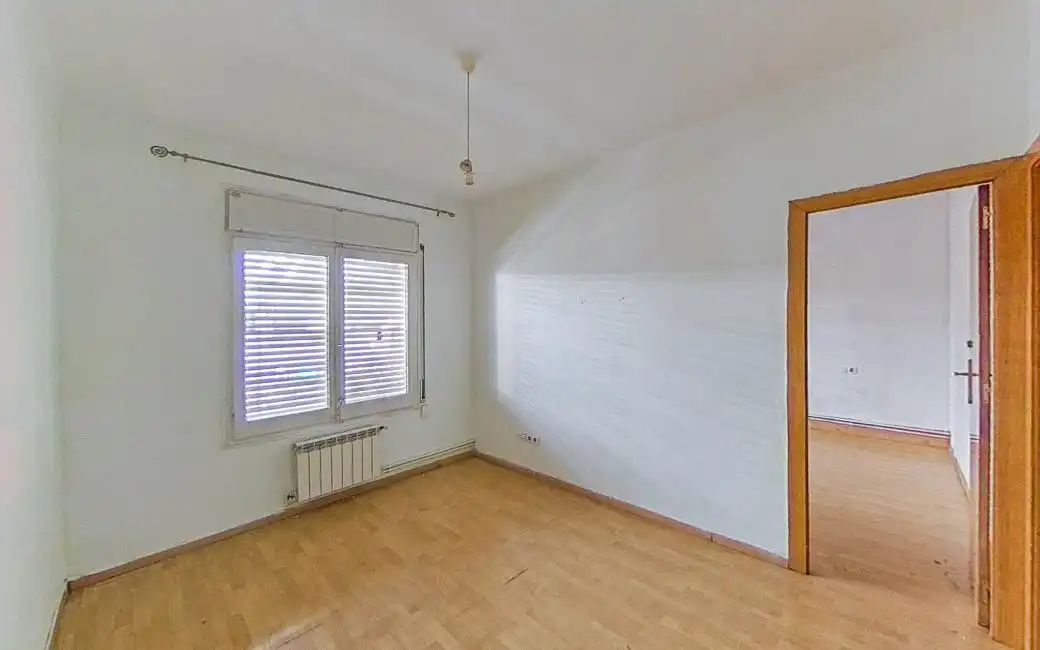Flat for sale in Sant Andreu, imagen 2