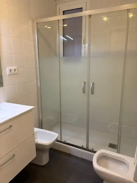 Wohnung zur Miete in Carrer de Rocafort, La Nova Esquerra de l'Eixample