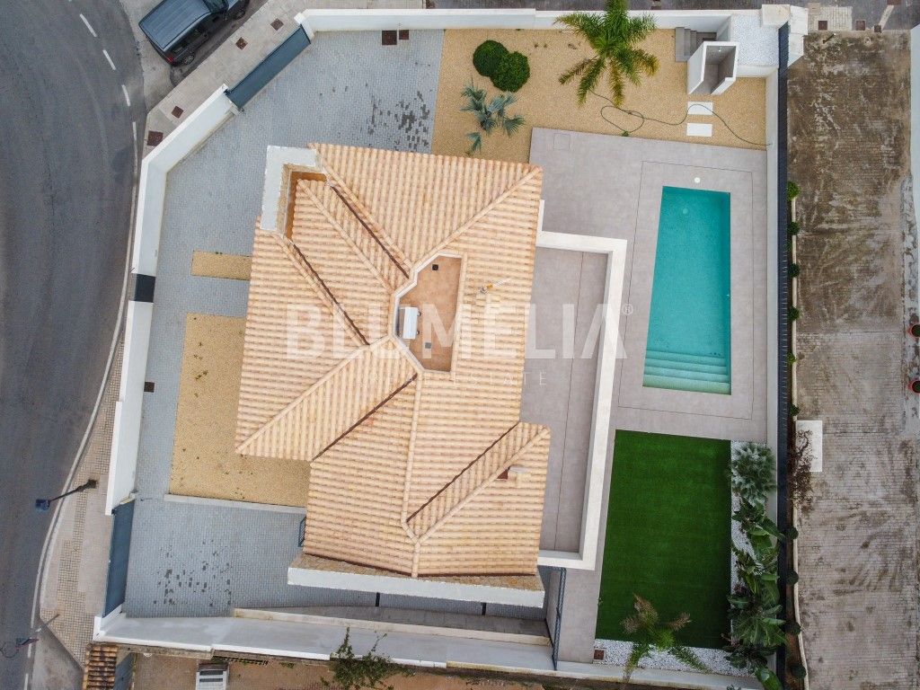 Exterior view of House or chalet for sale in Dénia  with Air Conditioner, Heating and Private garden