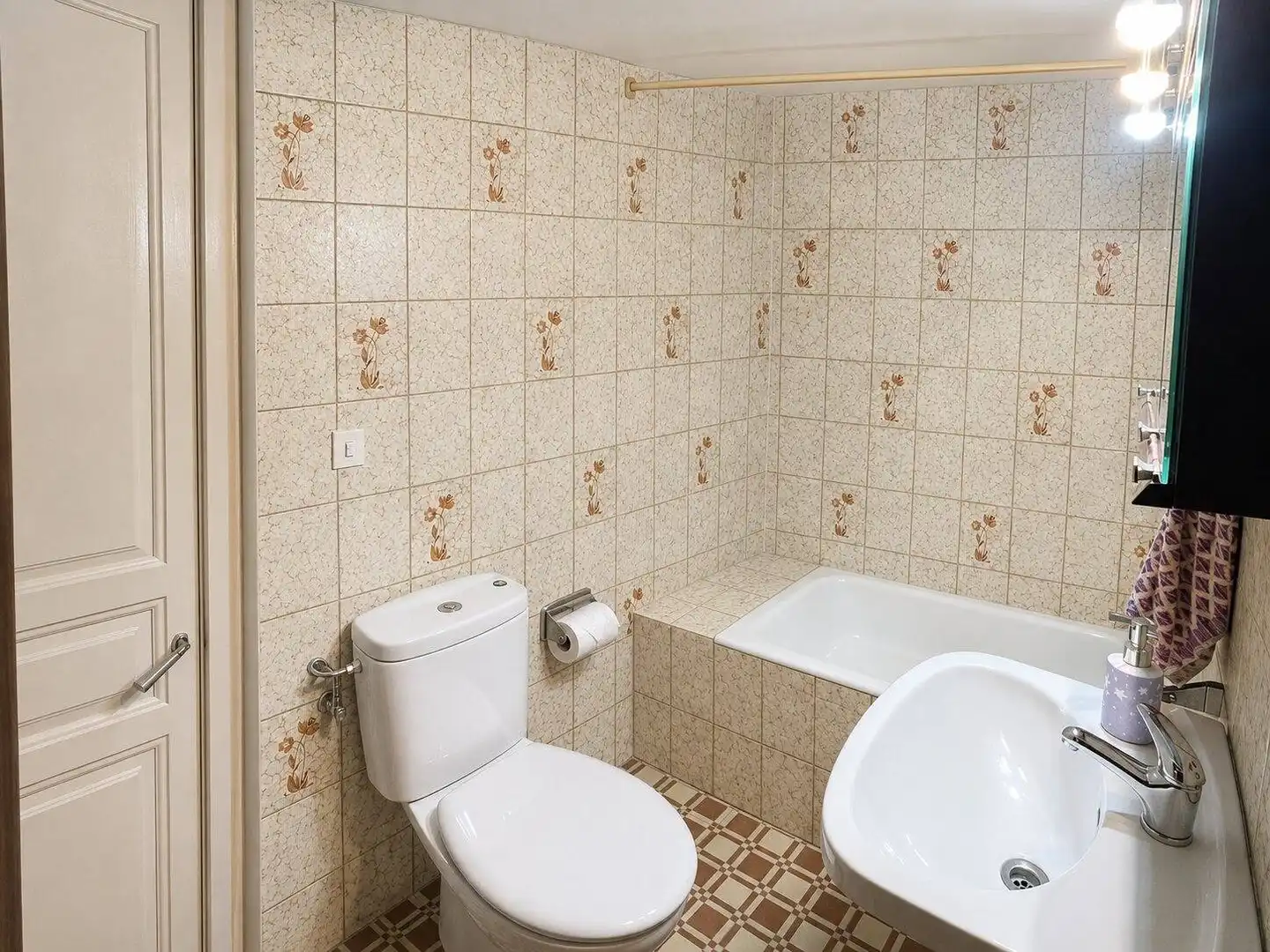 Baño de Finca rústica en venta en Sant Miquel de Fluvià con Calefacción, Amueblado y Balcón