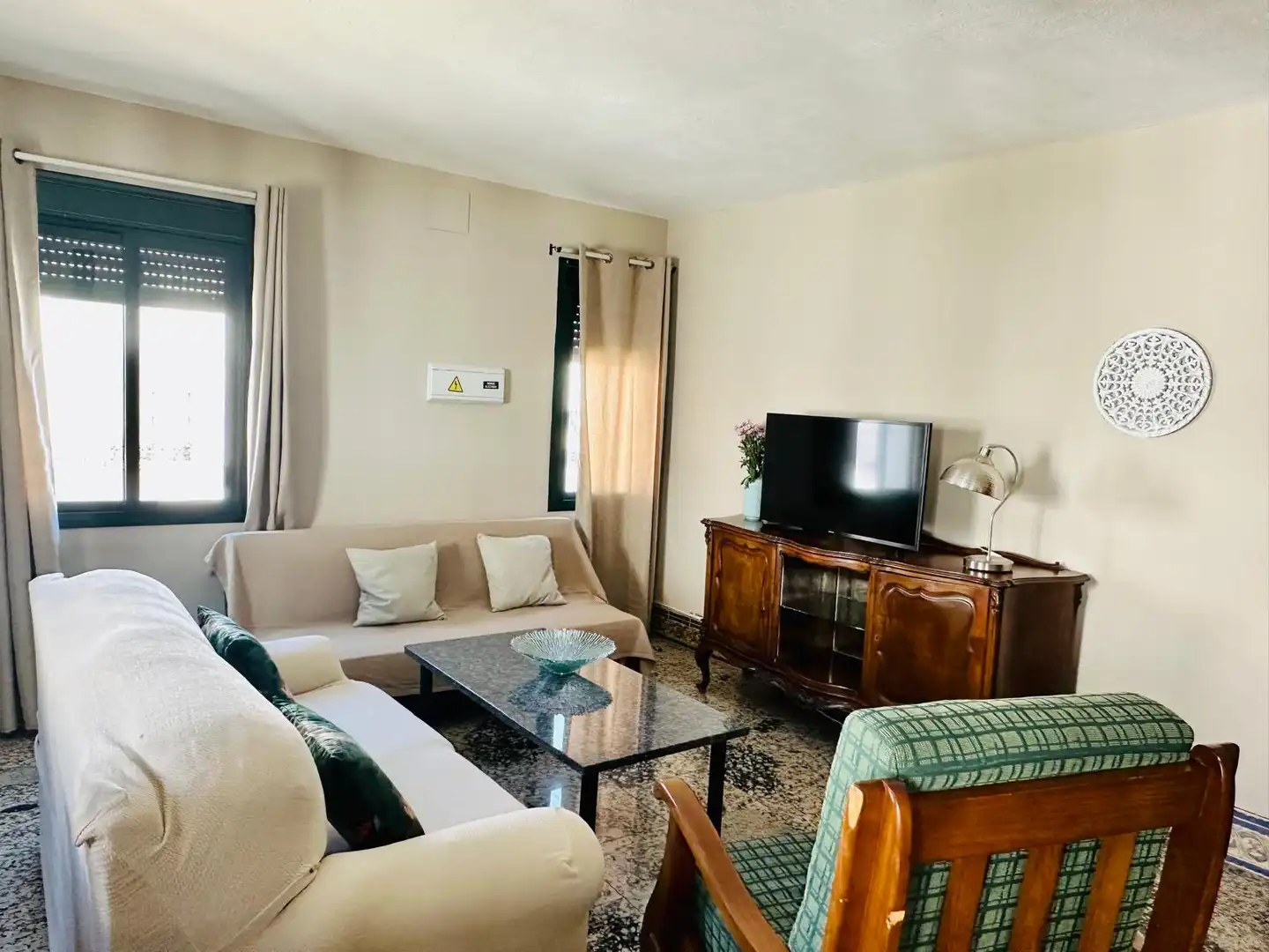 Living room of Flat for sale in Aracena  with Air Conditioner, Furnished and Oven