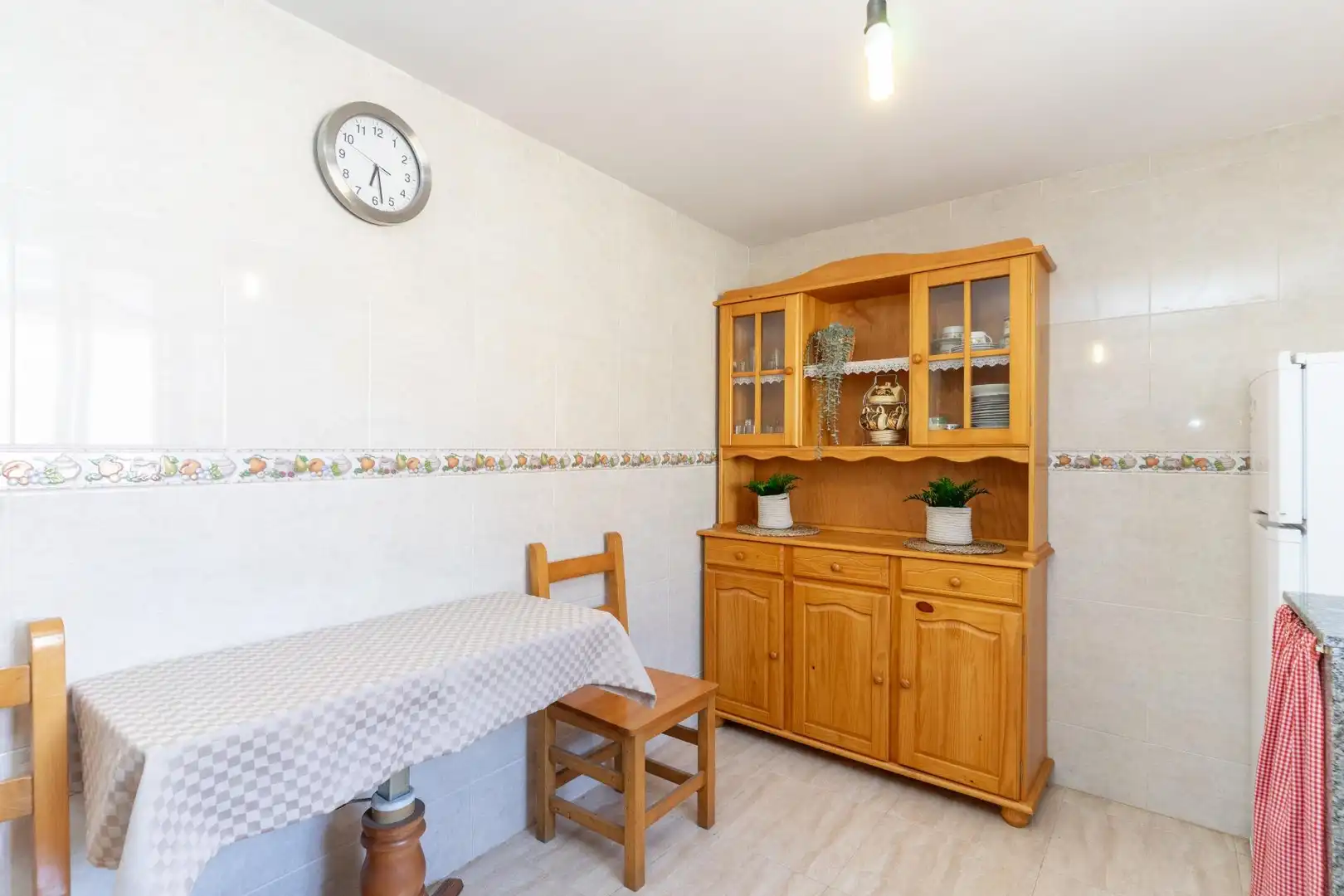 Cuina de Casa o xalet en venda en Bustillo del Páramo amb Terrassa
