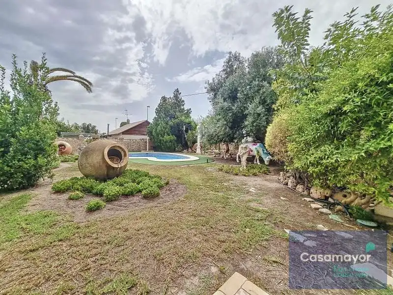 Houses for sale in Sol y Luz
