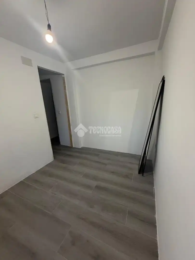 Flat for sale in Calle la Luisiana, imagen 15