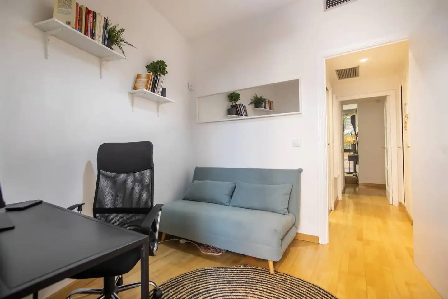 Sala d'estar de Pis en venda en Barcelona amb Aire condicionat, Calefacció i Parquet