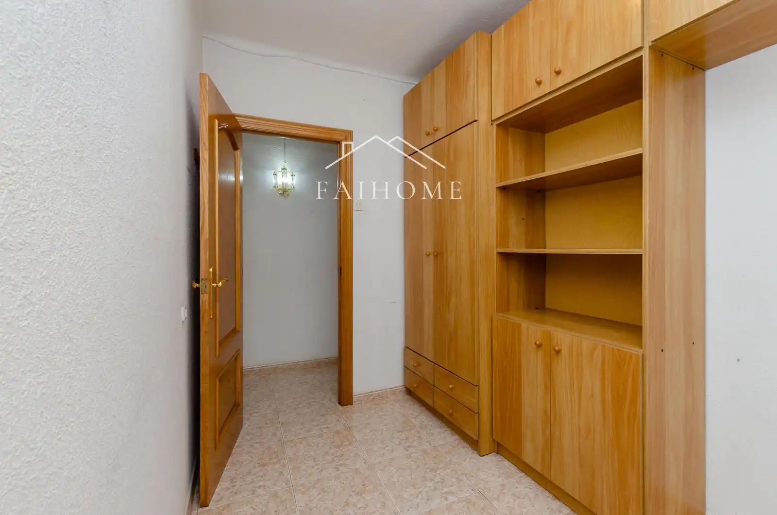 Piso en venta en Badalona con Calefacción, Horno y Lavadora