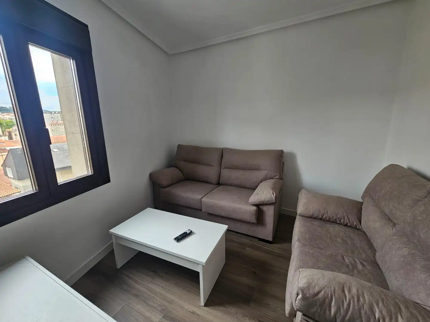Sala d'estar de Pis de lloguer en Ourense Capital  amb Moblat