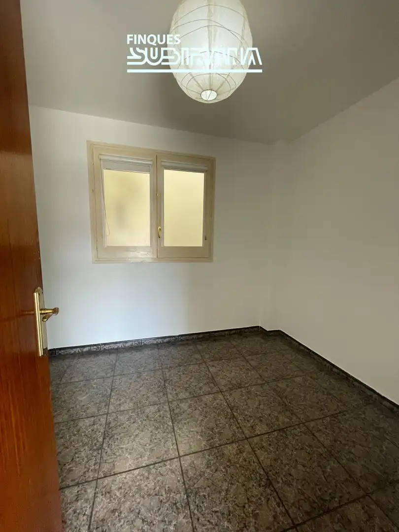 Habitación de Piso en venta en Igualada con Balcón