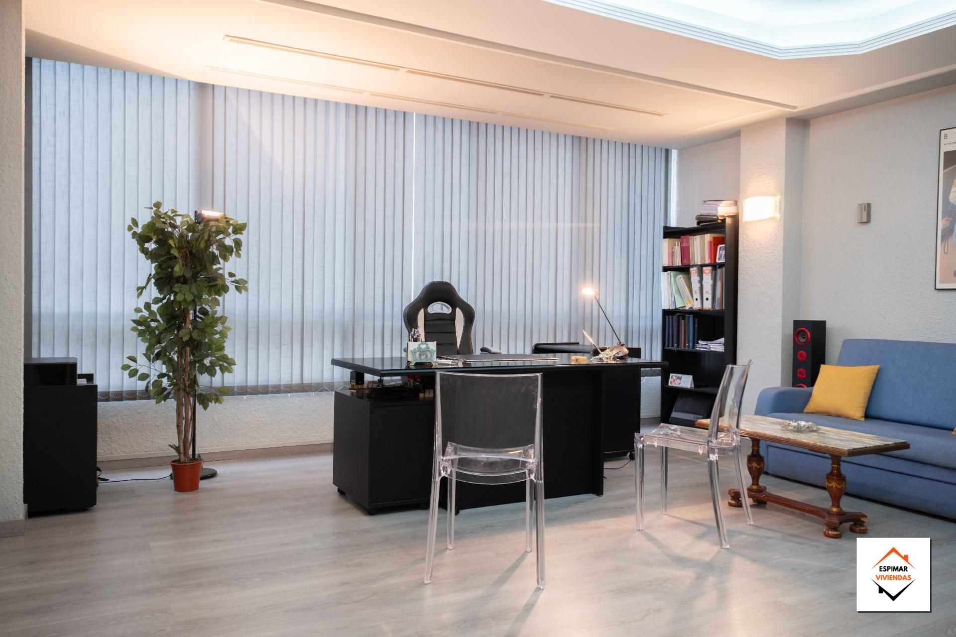 Office for sale in  Zaragoza Capital  with Air Conditioner and Terrace