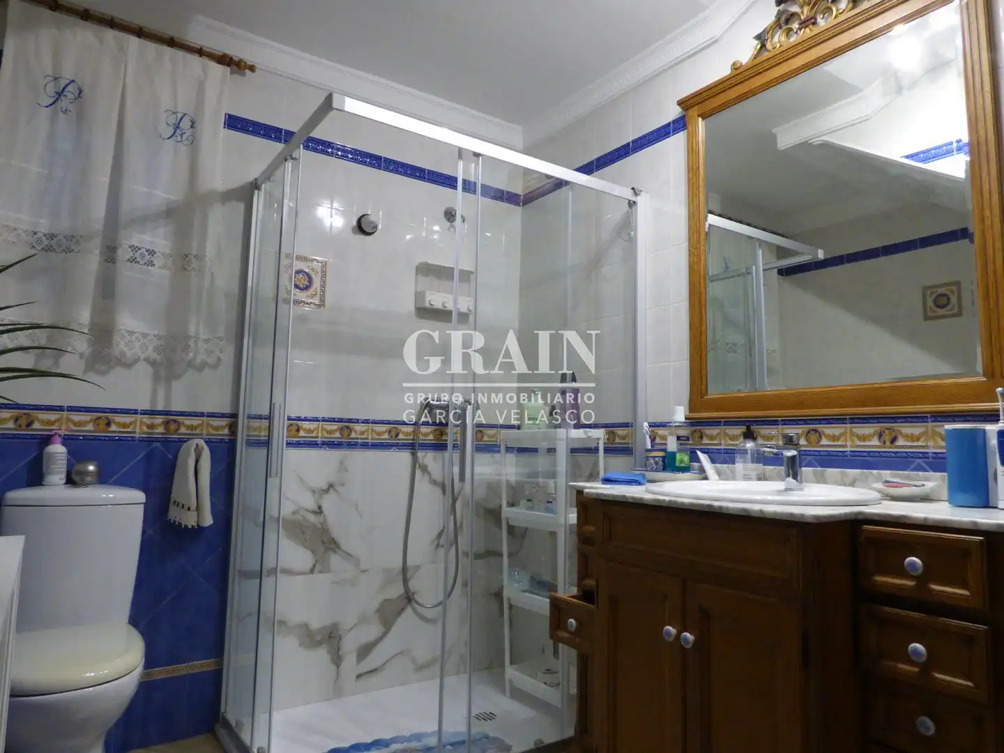 Bathroom of Houses for sale in Albacete  with Air Conditioner, Heating and Private garden