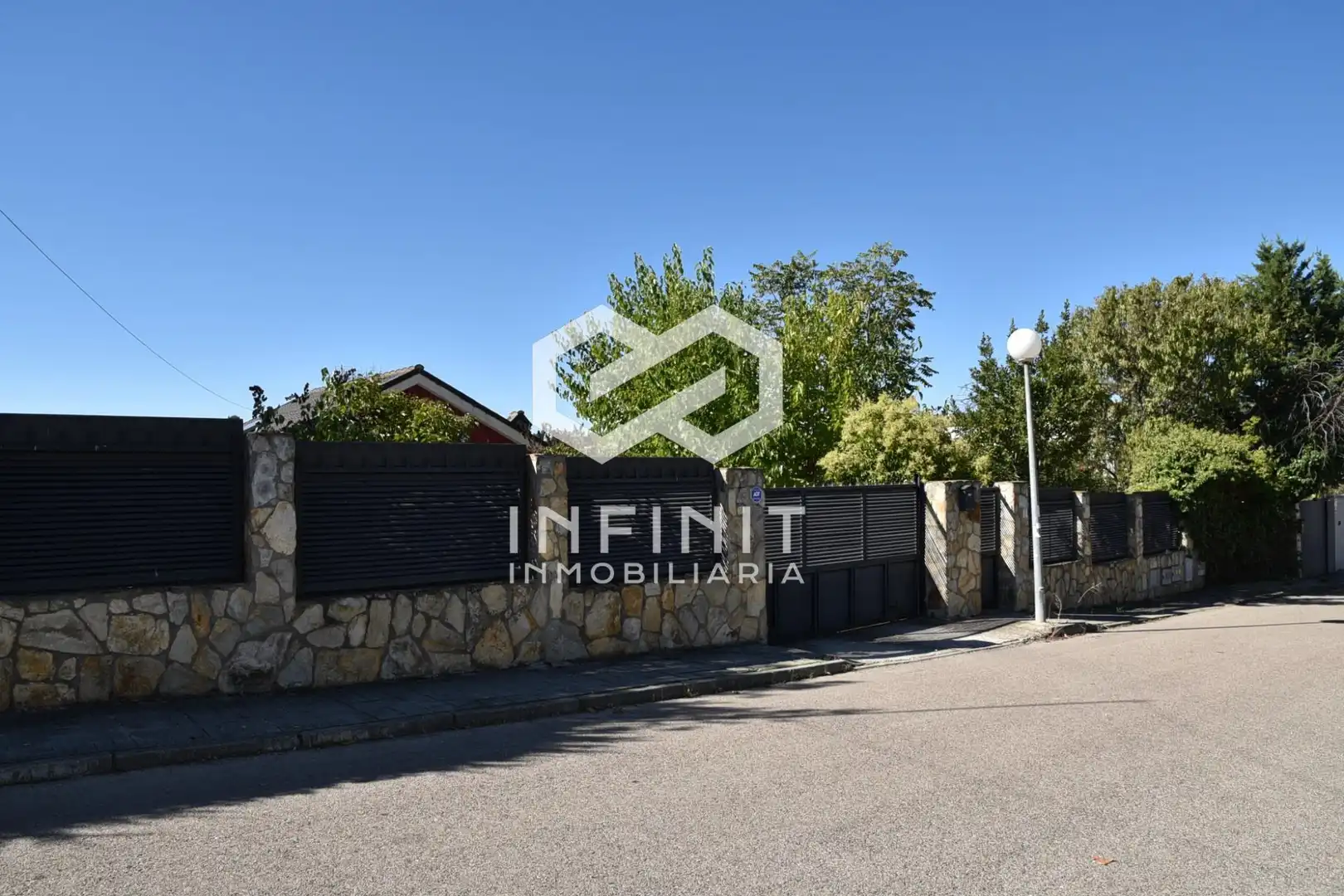 Exterior view of Houses for sale in Ribatejada, Madrid