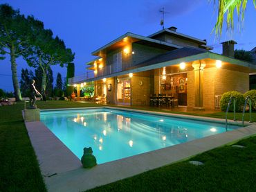 Xalet amb piscina en venda a Tiana